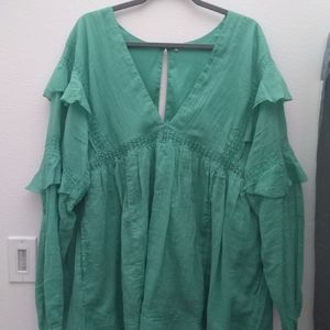 Woman romper top almost brand new